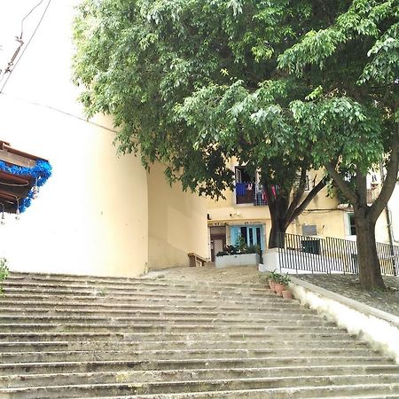 Apartamento Janelas Ao Sol Lissabon Exterior foto